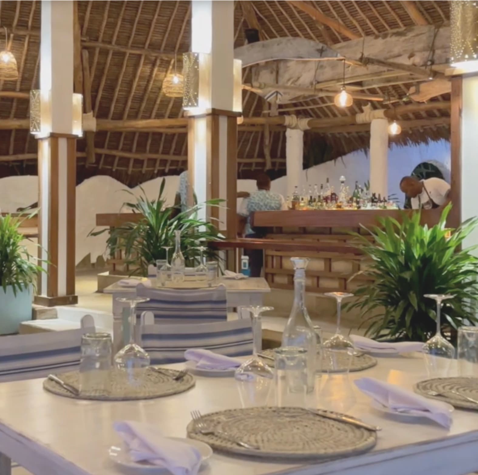 Nomad Beach Bar & REstaurant